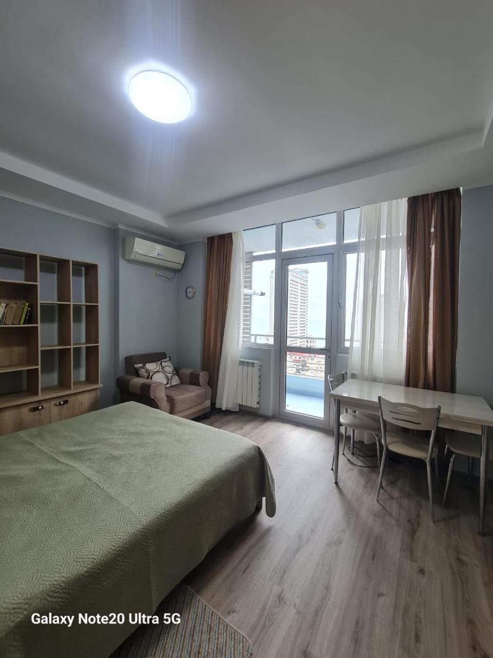 Yalcin Star Residence Apartment 300 Batumi Exterior foto